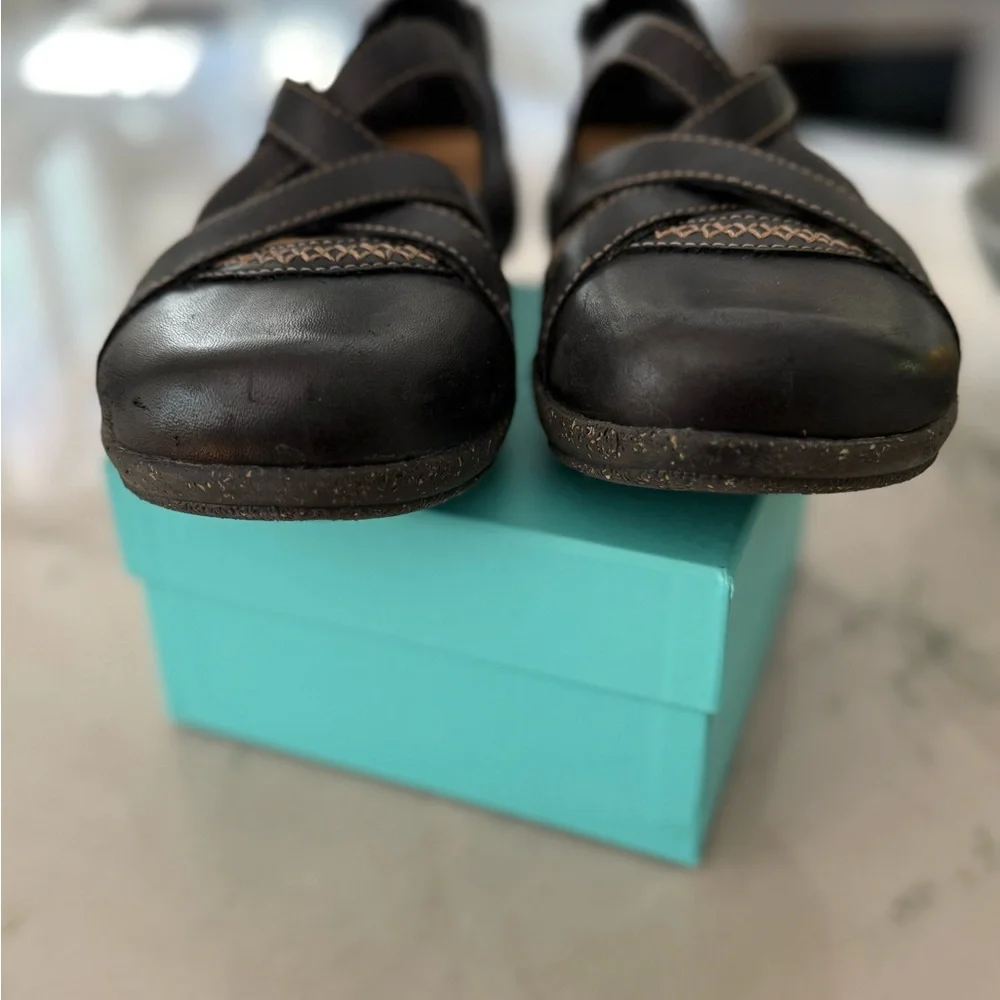Clark’s Roseville Strap Mary Jane Shoes Sz 8.5M